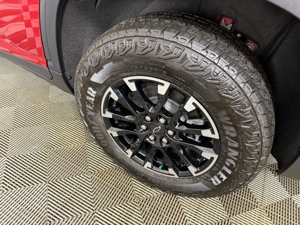 New 2026 Chevrolet Traverse Z71 w/ Driver Confidence Package image 10