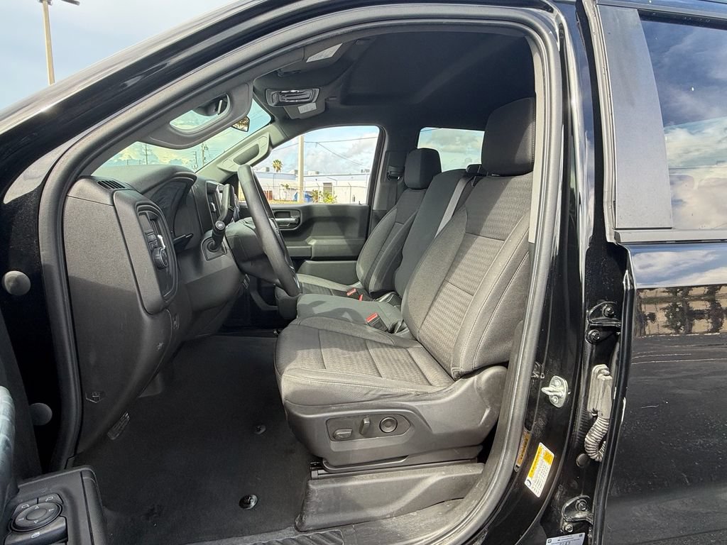 Used 2023 Chevrolet Silverado 1500 Custom RWD image 9