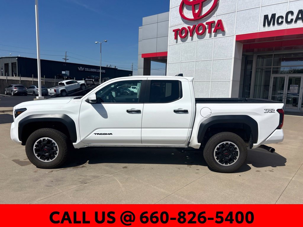 Certified 2026 Toyota Tacoma TRD Off-Road AWD/4WD image 10