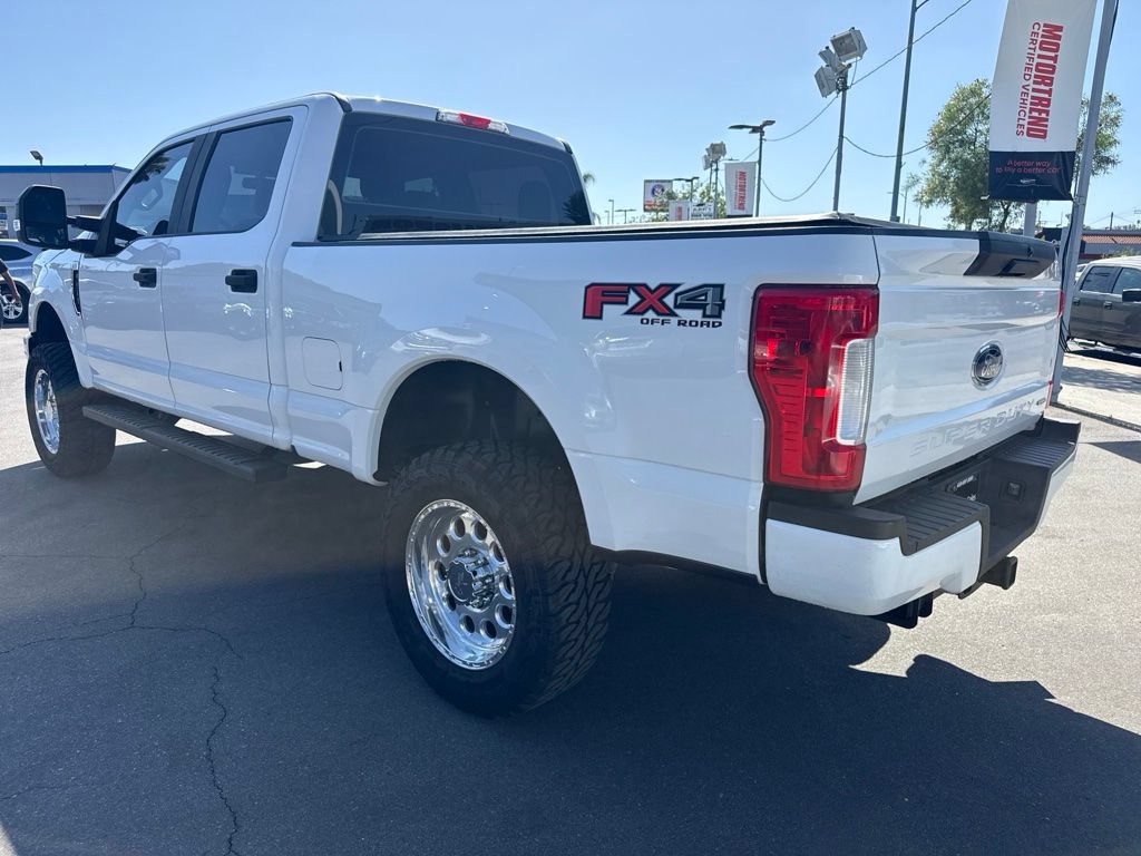 Used 2017 Ford F250 XL w/ Power Equipment Group AWD/4WD image 4