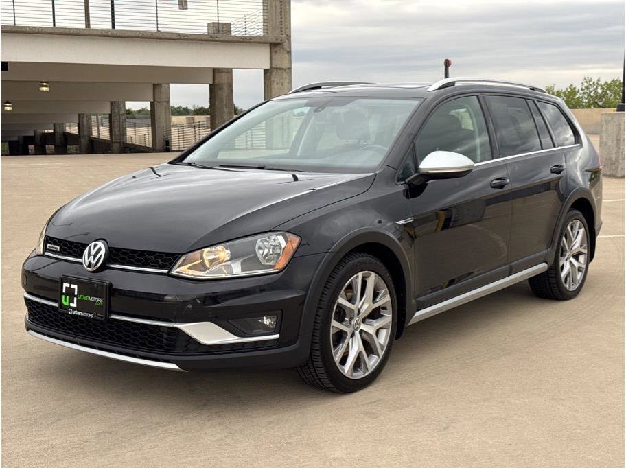 Used 2017 Volkswagen Golf Alltrack SEL AWD/4WD image 3