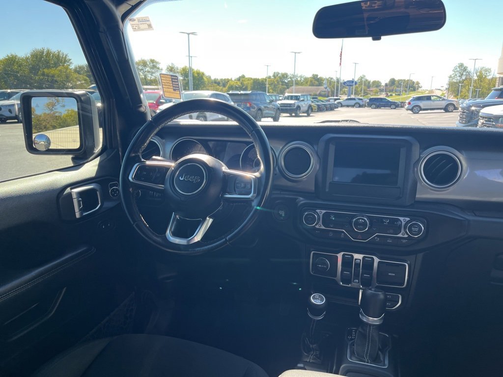 Used 2020 Jeep Gladiator Overland w/ Safety Group image 12