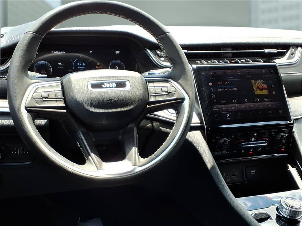 Used 2023 Jeep Grand Cherokee L Limited AWD/4WD image 5