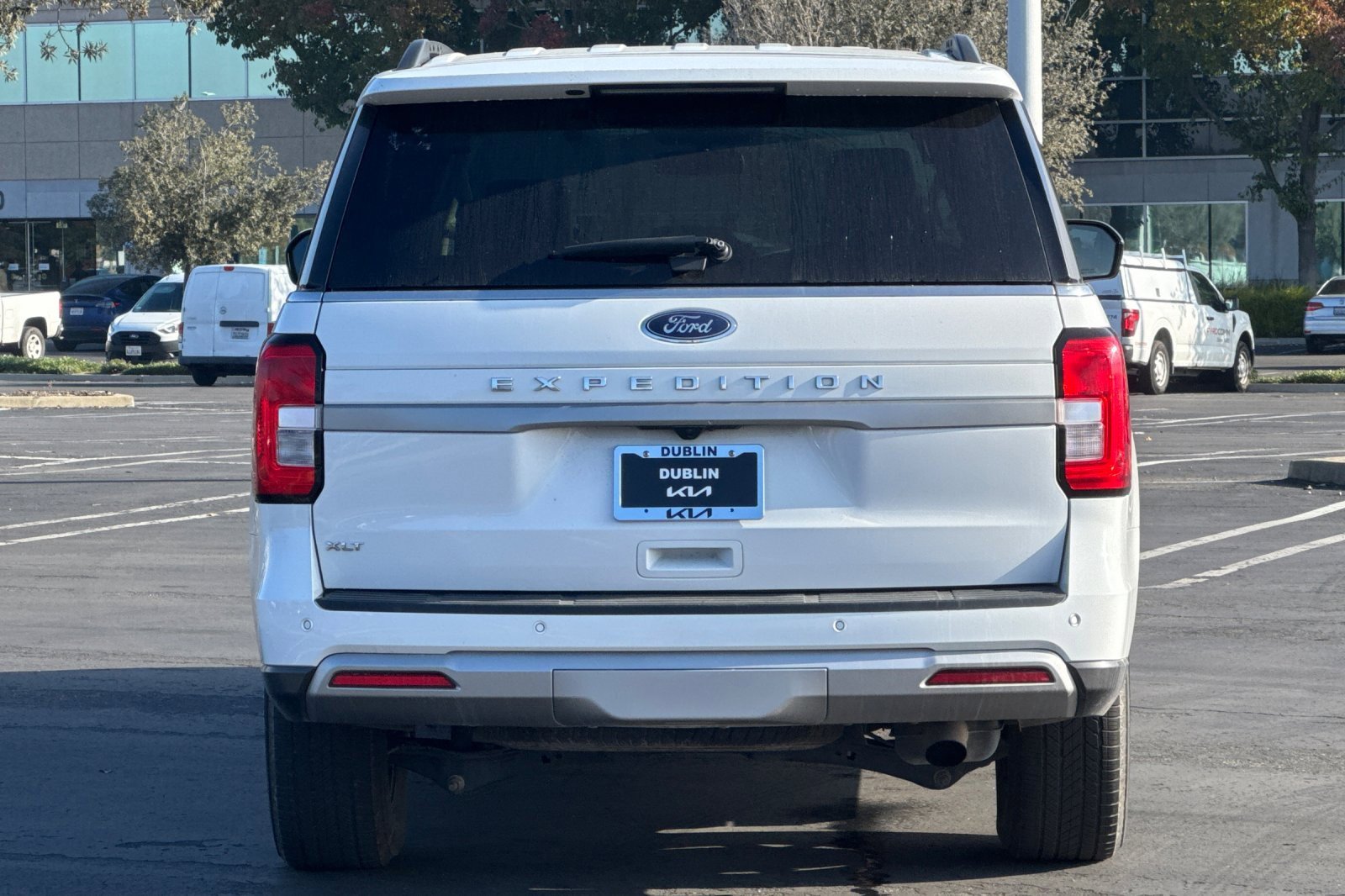 Used 2024 Ford Expedition XLT image 5