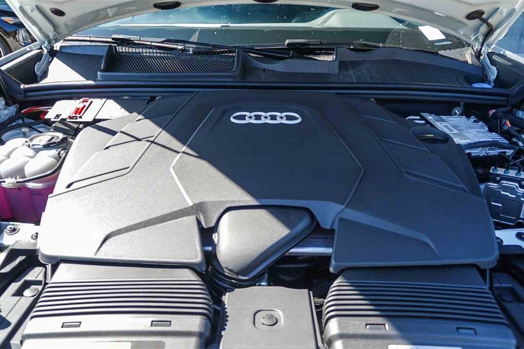New 2025 Audi Q8 Premium Plus image 29