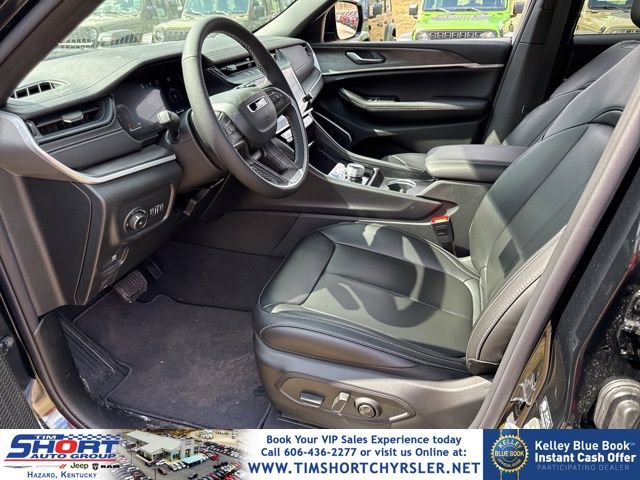 New 2026 Jeep Grand Cherokee Limited w/ Limited Altitude Package AWD/4WD image 17