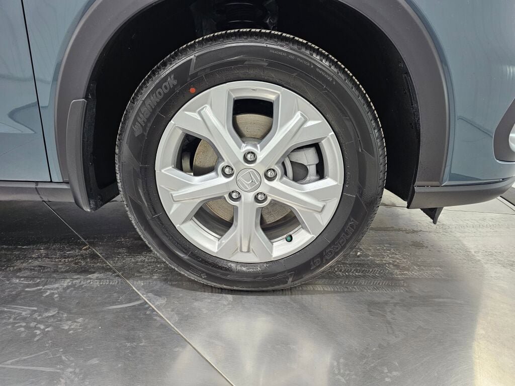 Certified 2025 Honda HR-V LX image 10