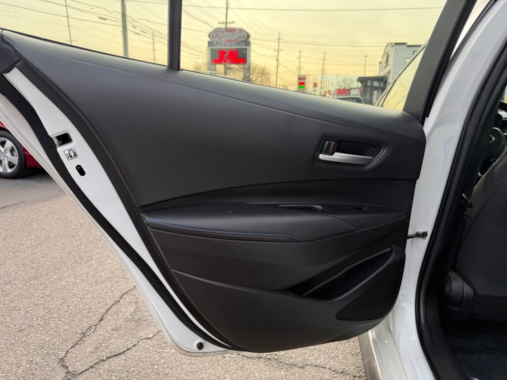 Used 2022 Toyota Corolla SE image 20