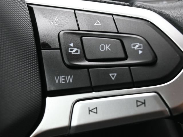 Used 2022 Volkswagen Taos SE FWD image 23