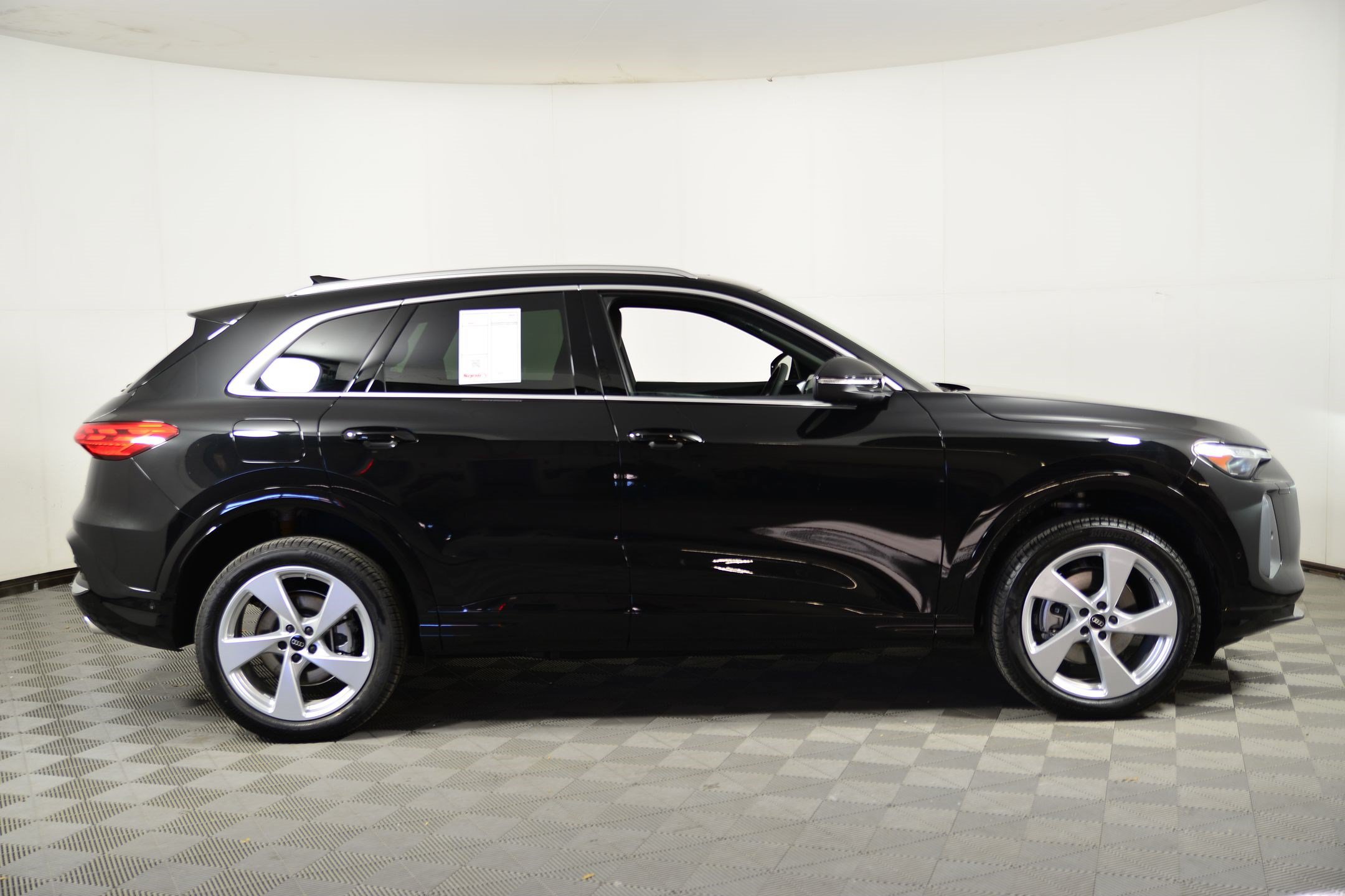 New 2025 Audi Q5 Premium AWD/4WD image 7