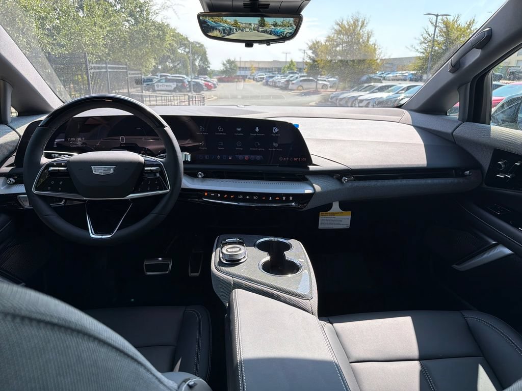 New 2027 Cadillac Optiq Luxury RWD image 34