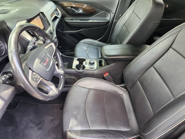 Used 2020 GMC Terrain Denali w/ Denali Premium Package FWD image 13