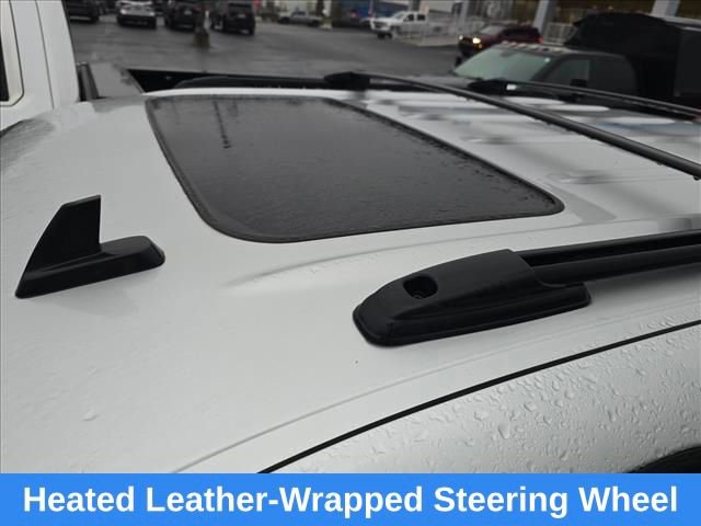 Used 2013 Chevrolet Avalanche LTZ image 28