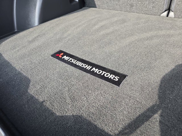 Used 2025 Mitsubishi Eclipse Cross SE image 34