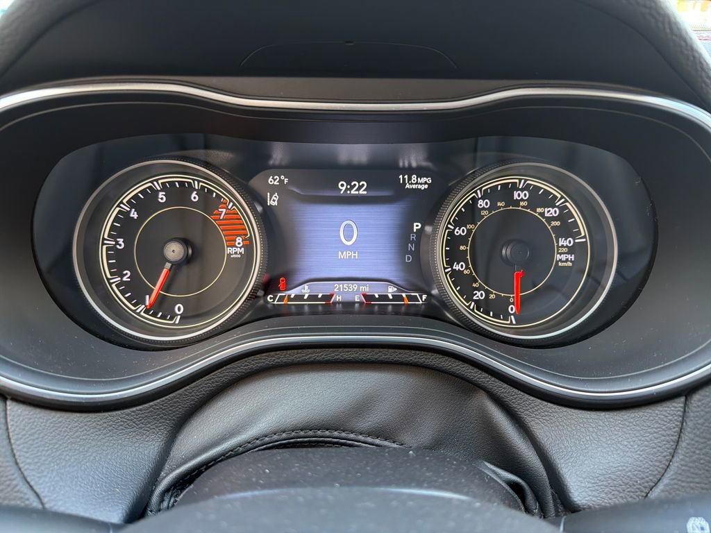 Used 2022 Jeep Cherokee Trailhawk AWD/4WD image 15