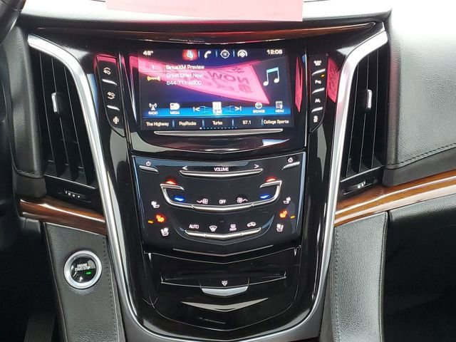 Used 2016 Cadillac Escalade ESV Luxury image 31