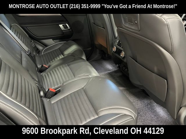 New 2024 Land Rover Discovery Dynamic SE AWD/4WD image 34