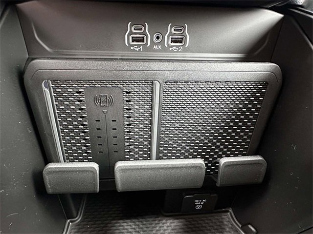 New 2026 RAM 1500 4x4 Crew Cab image 12