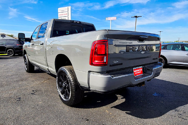 Used 2025 RAM 2500 Laramie AWD/4WD image 5