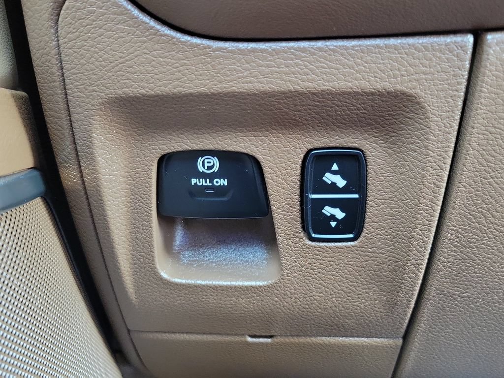 Used 2020 RAM 1500 Limited AWD/4WD image 26
