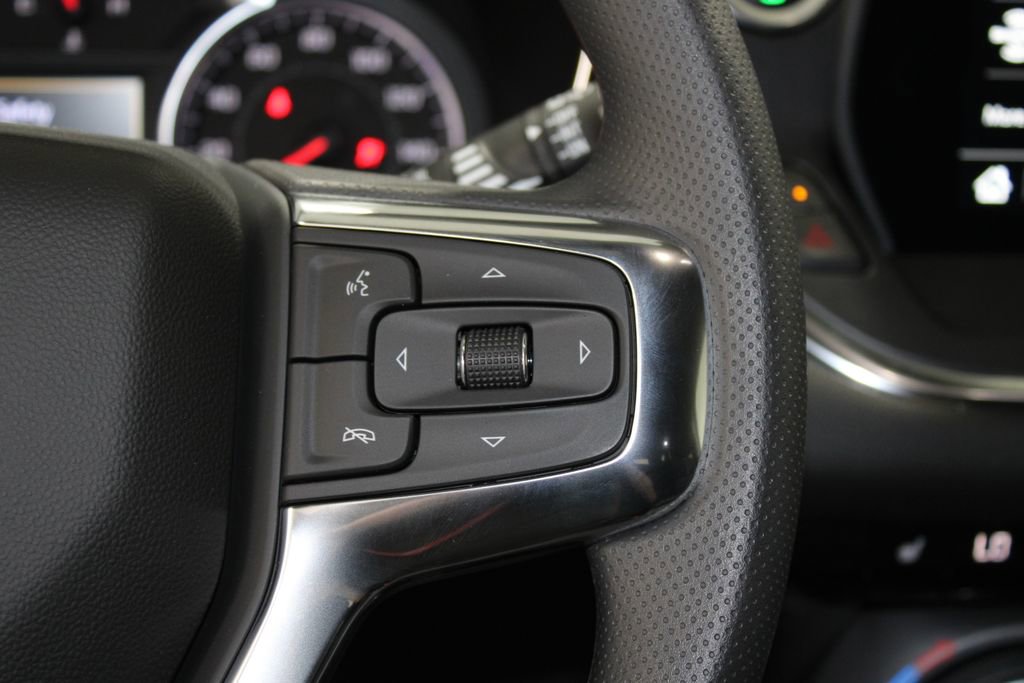 New 2025 Chevrolet Blazer LT w/ Midnight/Sport Edition image 31