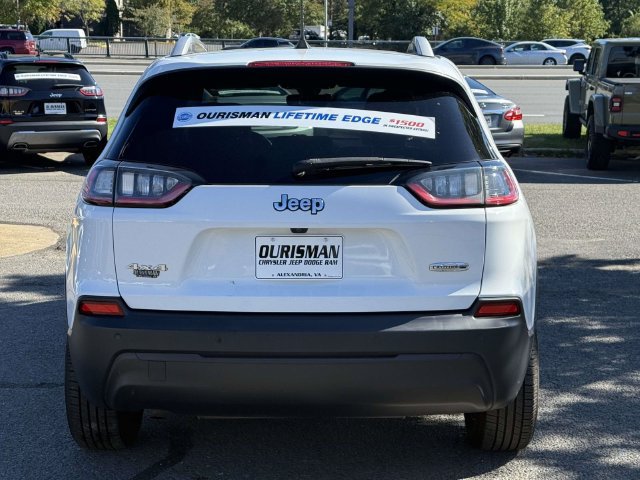 Used 2019 Jeep Cherokee Latitude Plus w/ Comfort/Convenience Group AWD/4WD image 4