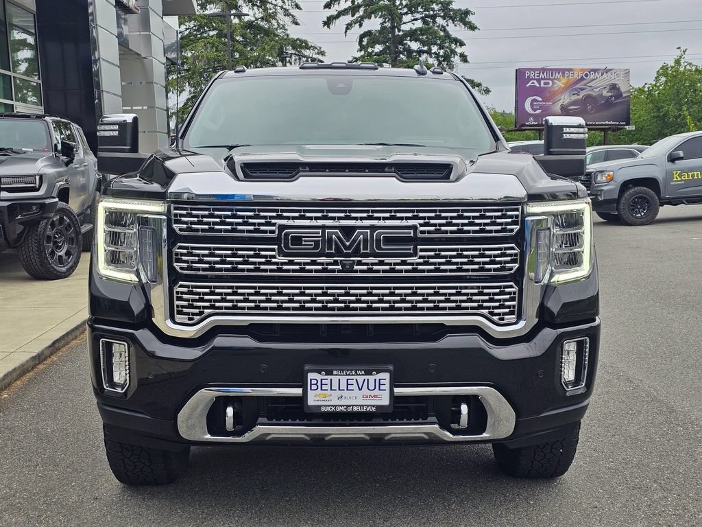 Used 2022 GMC Sierra 3500 Denali w/ Denali Black Diamond Edition AWD/4WD image 8