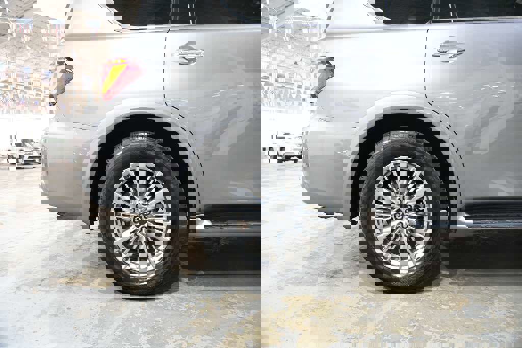 Used 2021 INFINITI QX80 Luxe image 13