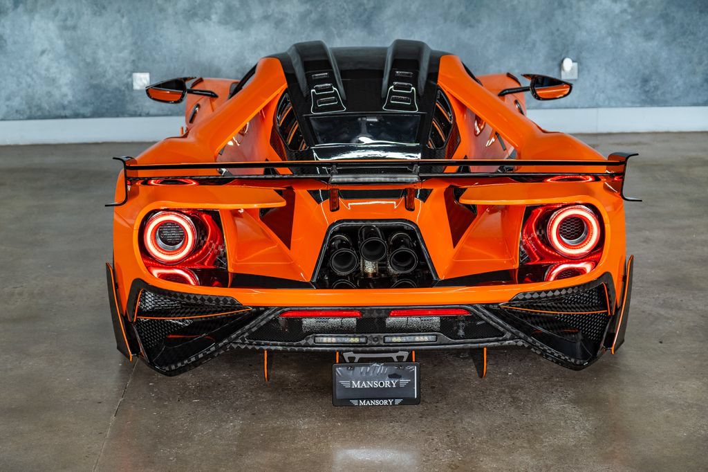 Used 2018 Ford GT RWD image 25