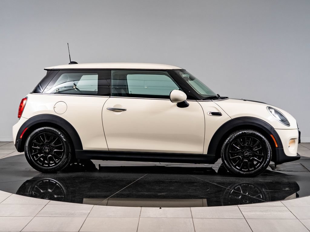 Used 2018 MINI Cooper 2-Door Hardtop FWD image 11