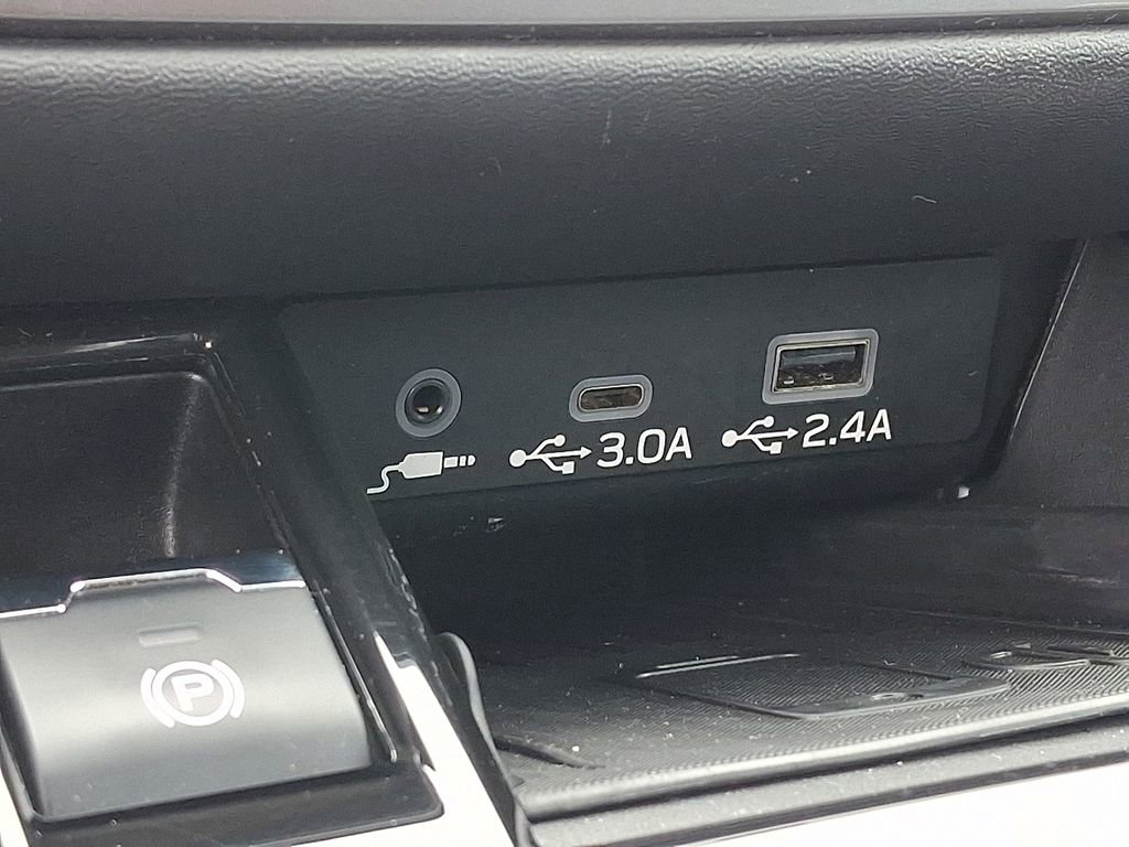Used 2023 Subaru Legacy Premium image 23