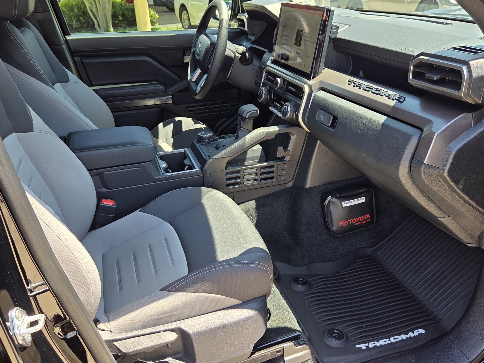 Certified 2024 Toyota Tacoma TRD Sport AWD/4WD image 11