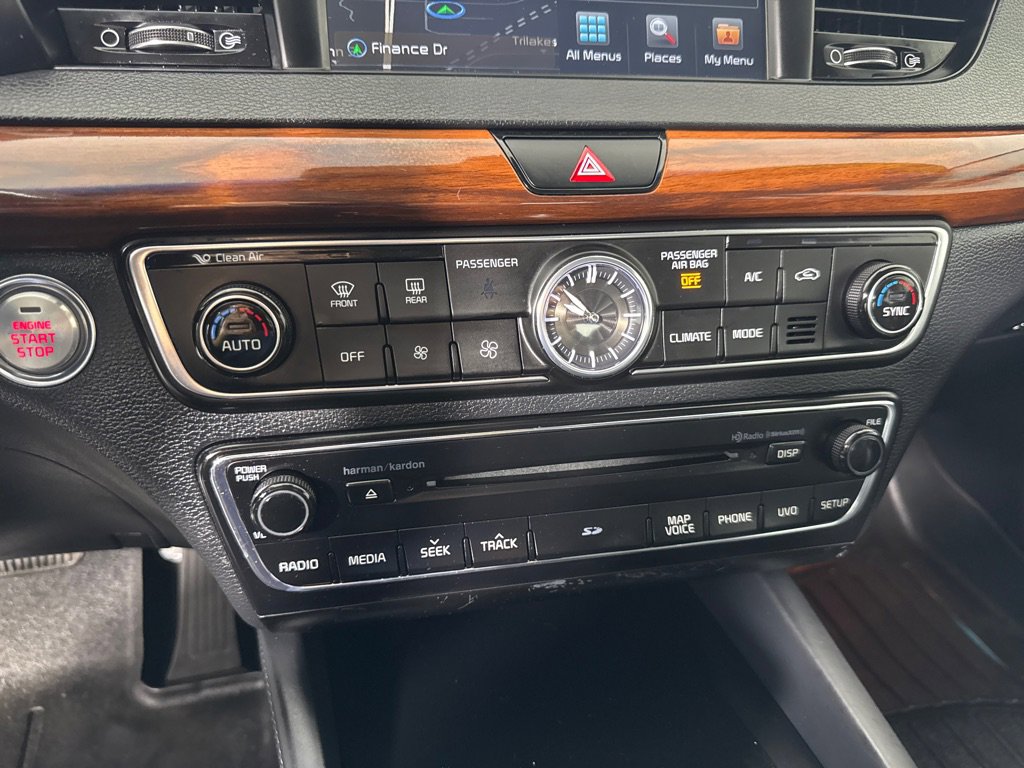 Used 2018 Kia Cadenza Technology image 21