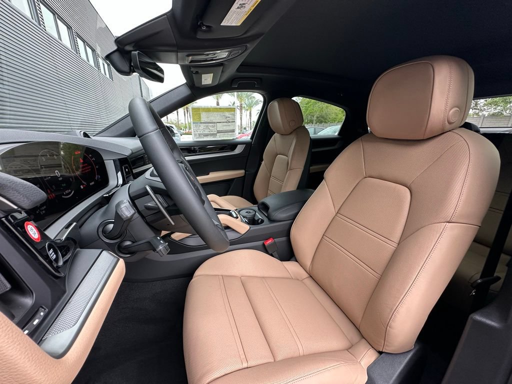 Used 2026 Porsche Cayenne S AWD/4WD image 5