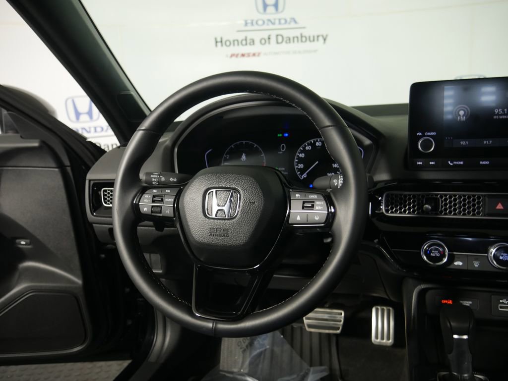 Used 2023 Honda Civic Sport image 16