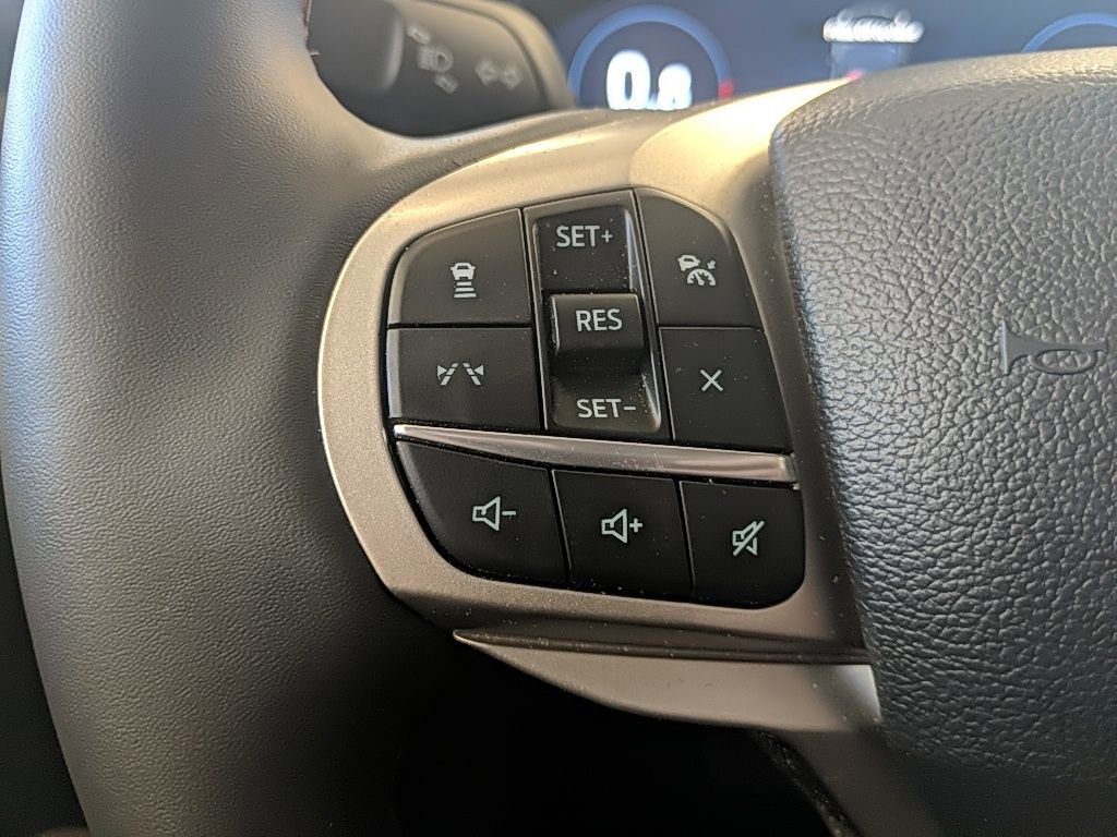 Certified 2025 Ford Explorer Active image 17