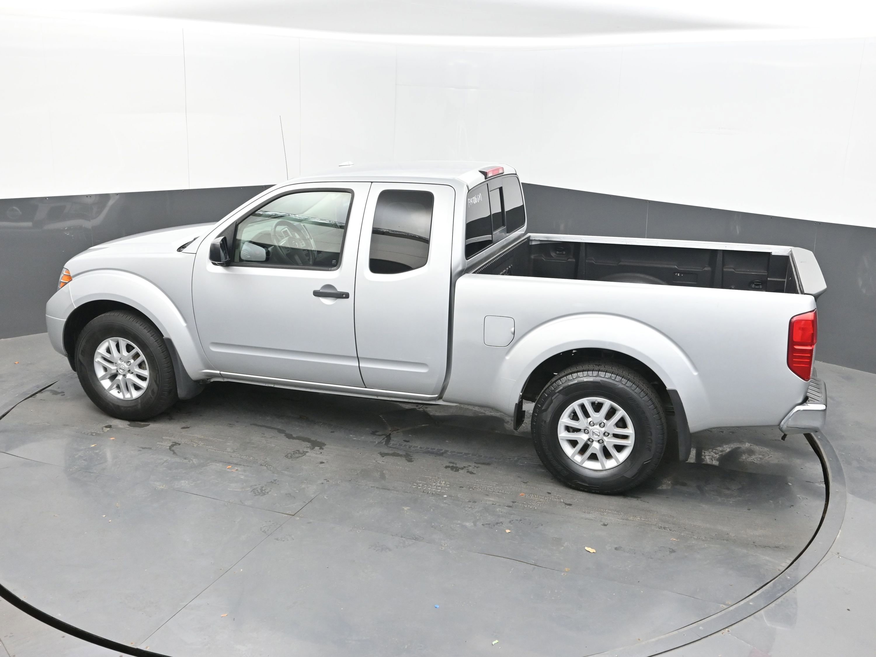 Used 2017 Nissan Frontier SV RWD image 33