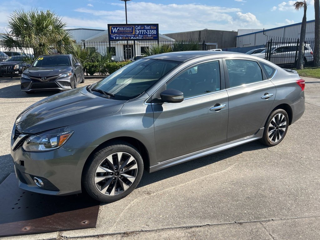 Used 2016 Nissan Sentra SR w/ SR Premium Package image 5