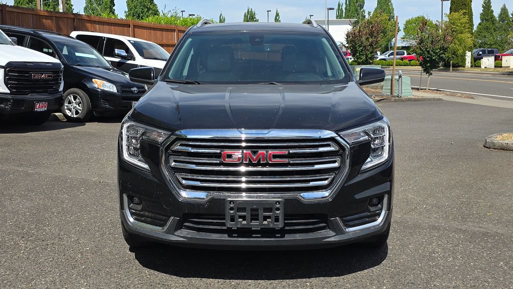 Used 2024 GMC Terrain SLT AWD/4WD image 8