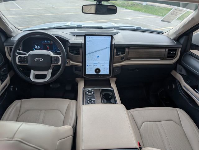 Used 2022 Ford Expedition Limited image 26