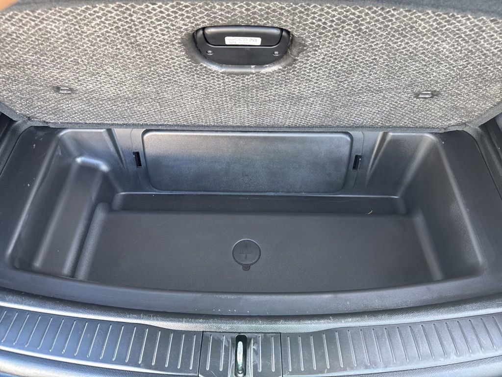 Used 2024 Jeep Grand Cherokee L Limited w/ Luxury Tech Group II image 8