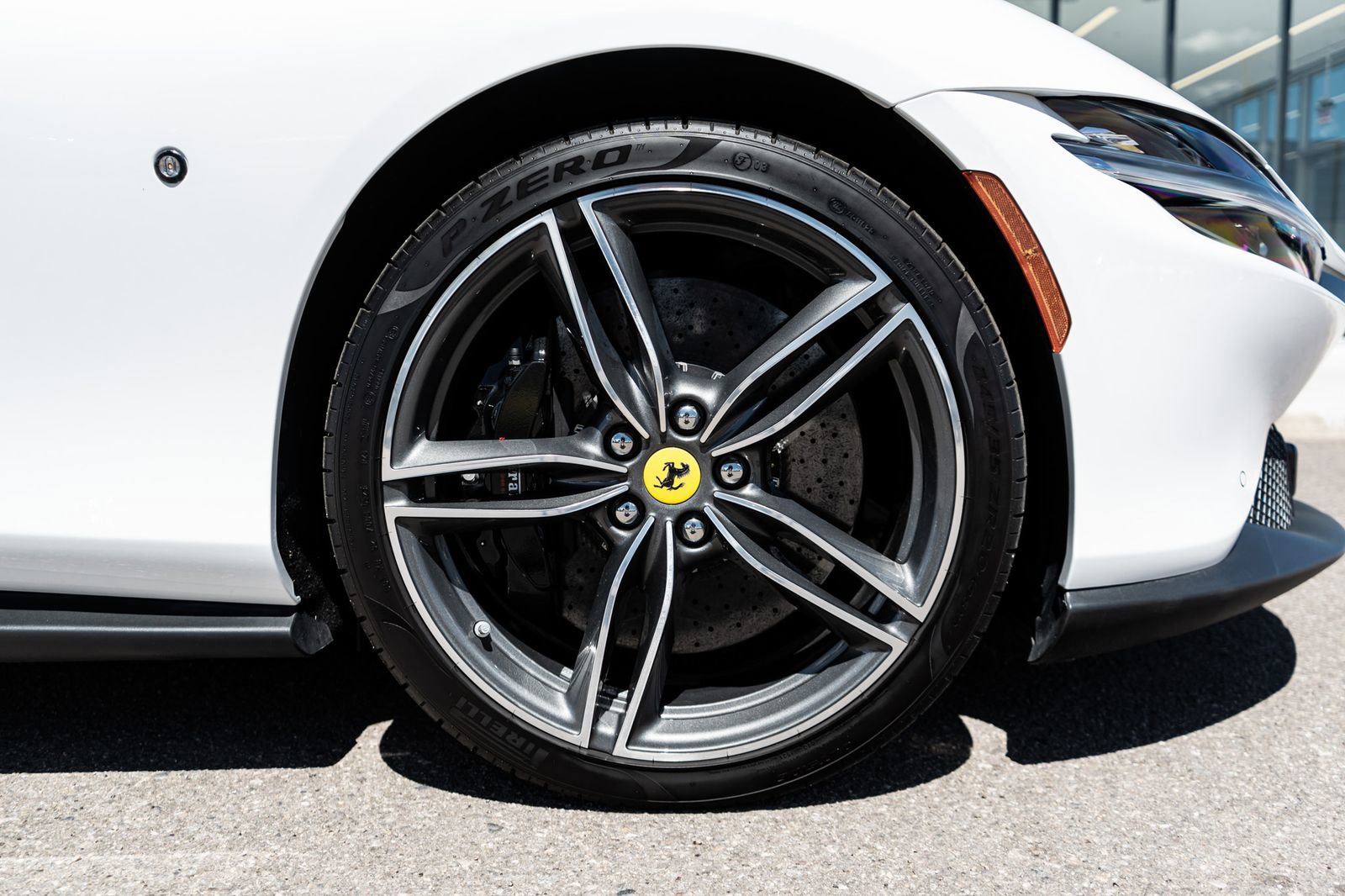 Used 2024 Ferrari Roma Spider RWD image 16
