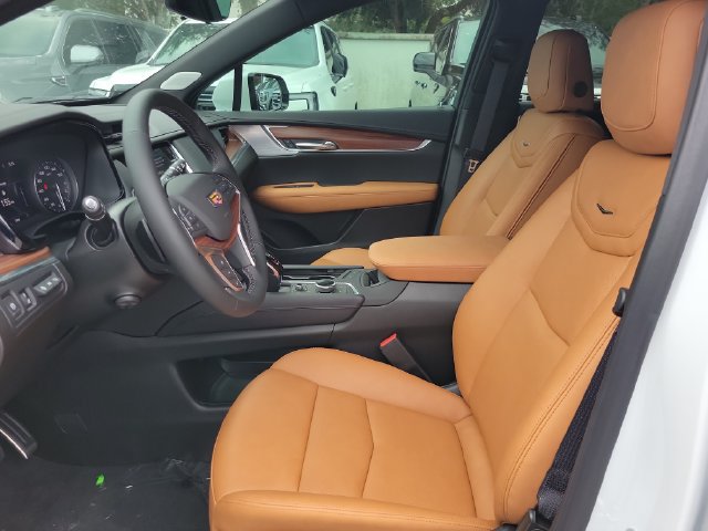 New 2026 Cadillac XT5 Premium Luxury w/ LPO, ONYX Package AWD/4WD image 7