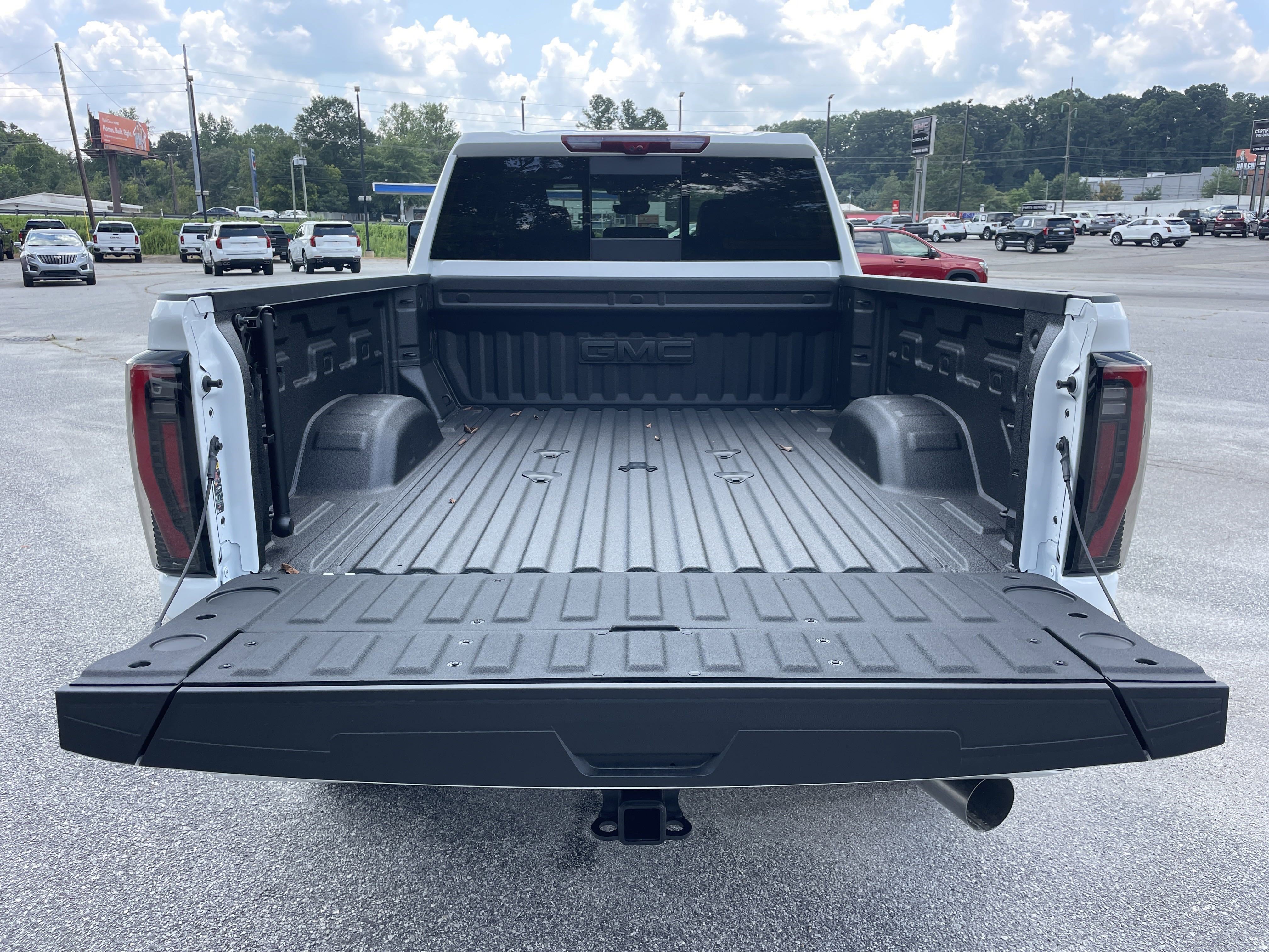 New 2025 GMC Sierra 2500 AT4 w/ AT4 Premium Plus Package image 6