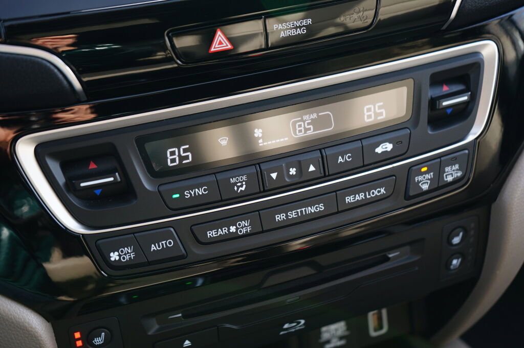 Used 2022 Honda Pilot Elite image 27