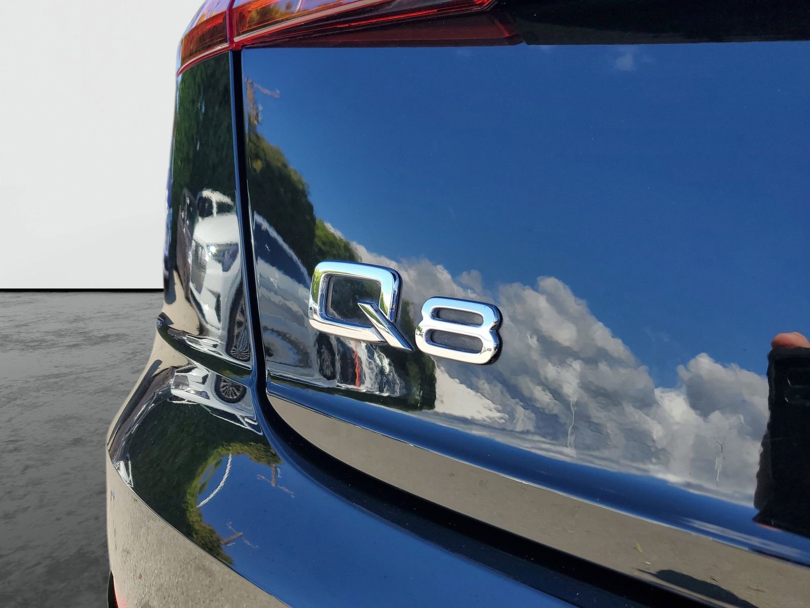 Used 2023 Audi Q8 Premium Plus w/ Premium Plus Package image 8