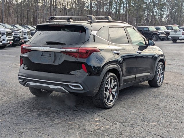 Used 2023 Kia Seltos SX w/ SX Sunroof Package image 3