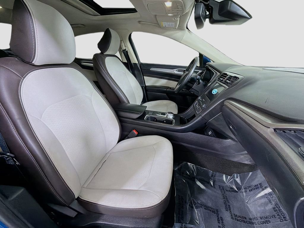 Used 2020 Ford Fusion SE w/ Equipment Group 151A image 32