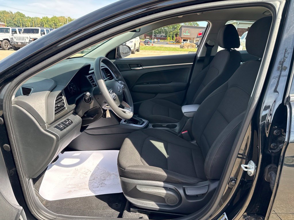 Used 2020 Hyundai Elantra SE w/ Cargo Package (C1) FWD image 22