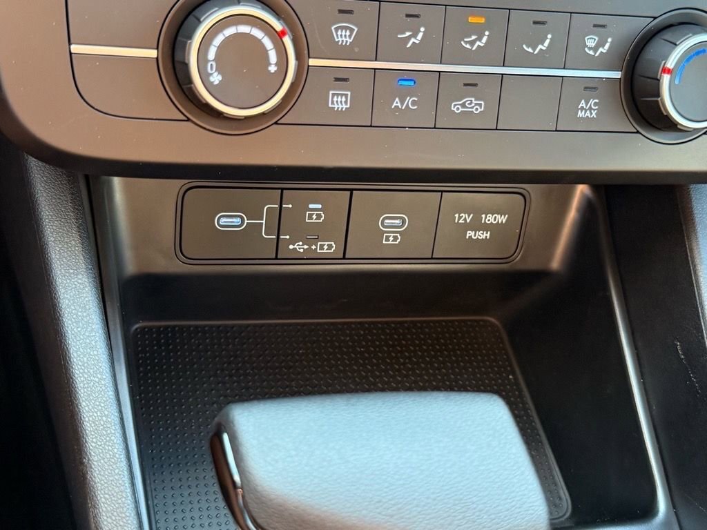 New 2025 Hyundai Santa Cruz SE image 16